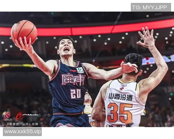 Kanavi在比赛中展现打野承伤能力助力团队逆转局势的精彩表现分析 Kanavi在比赛中展现打野承伤能力助力团队逆转局势的精彩表现分析