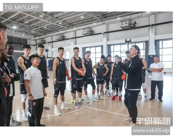 辽宁男篮休赛期全力备战新赛季训练动态揭秘与球员状态分析 辽宁男篮休赛期全力备战新赛季训练动态揭秘与球员状态分析